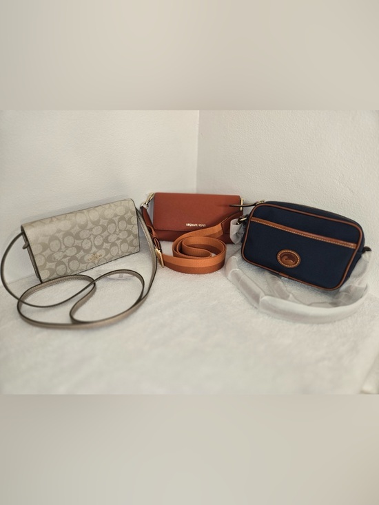 Michael Kors Handbags - MOMMAS 3 STACK